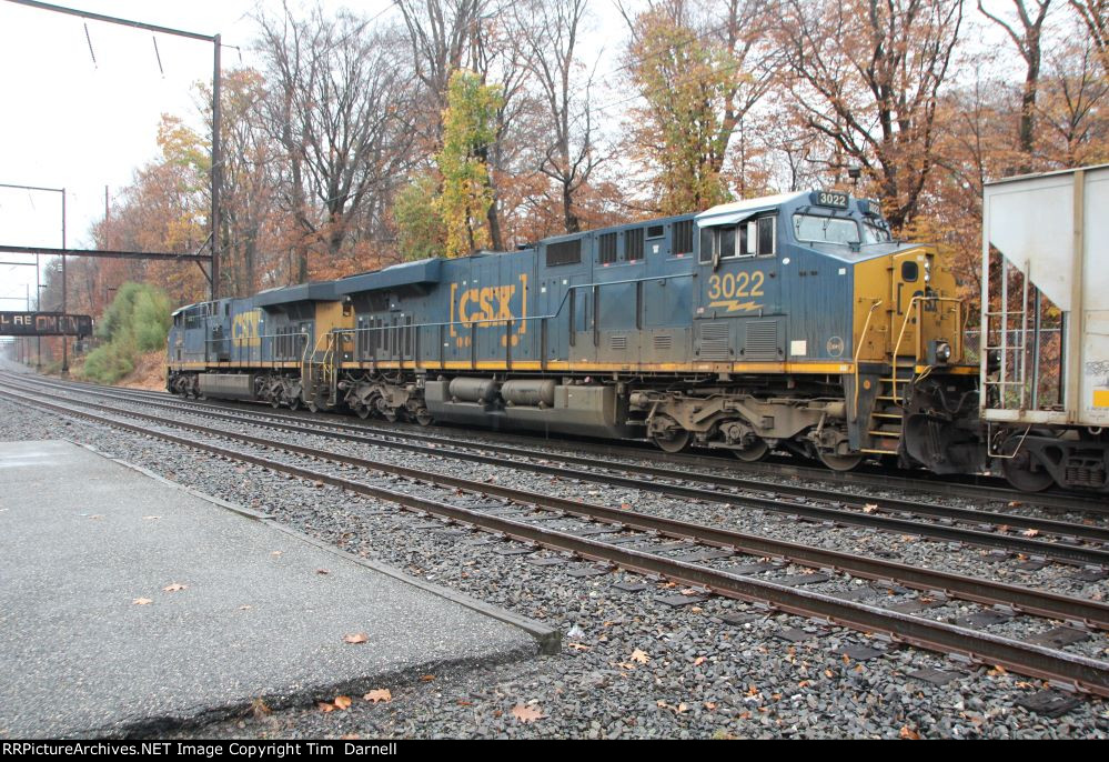 CSX 3022 on M404